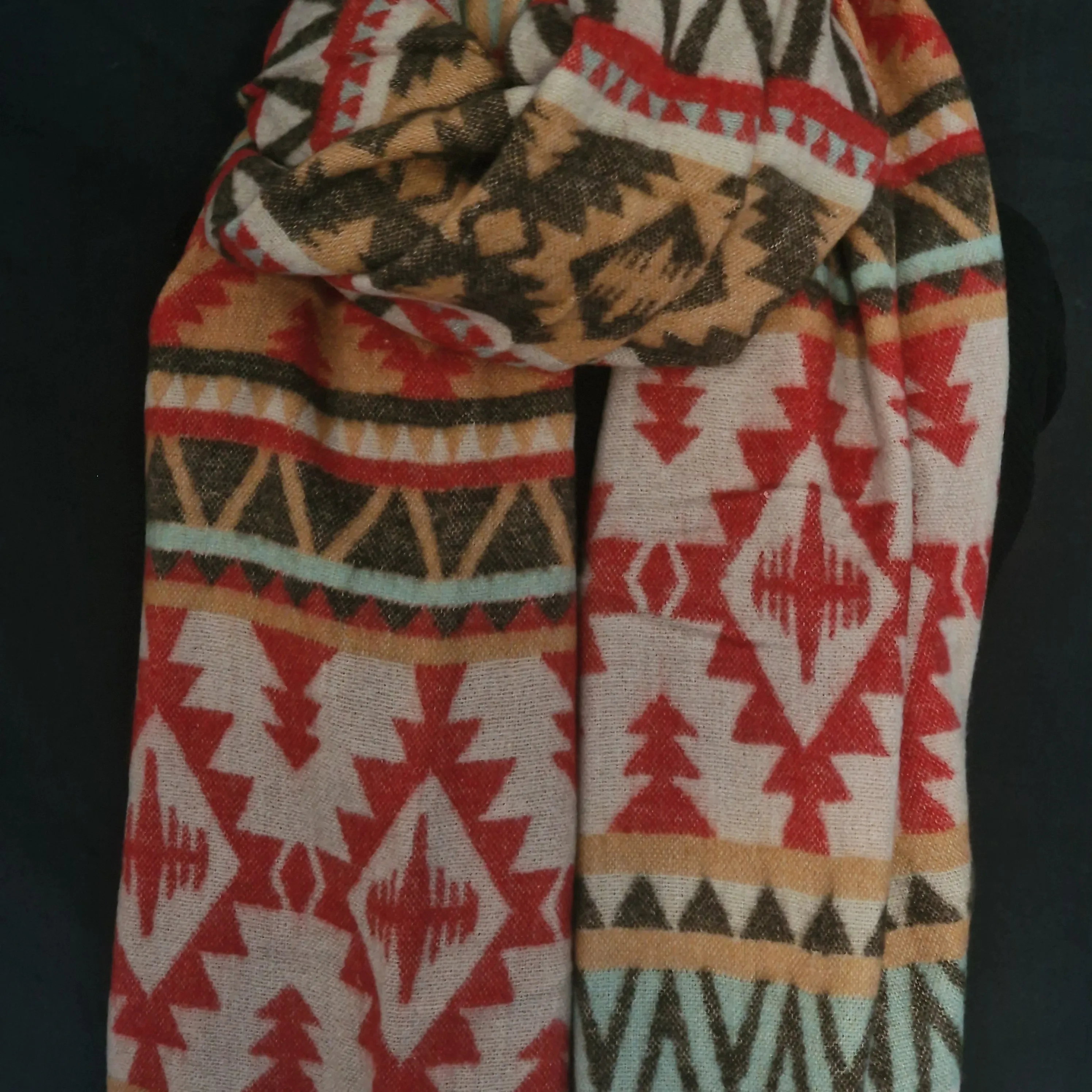 Authentic Himalayan Yak Wool Shawls for Winter – Naturally Warm & Stylish