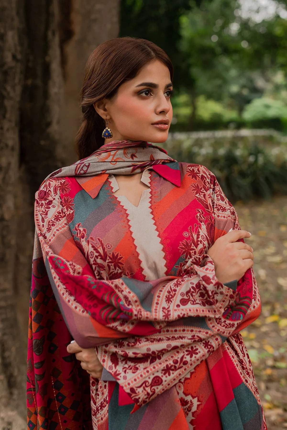 Charizma C-Print Linen Collection with Printed Wool Shawl – CPW-08