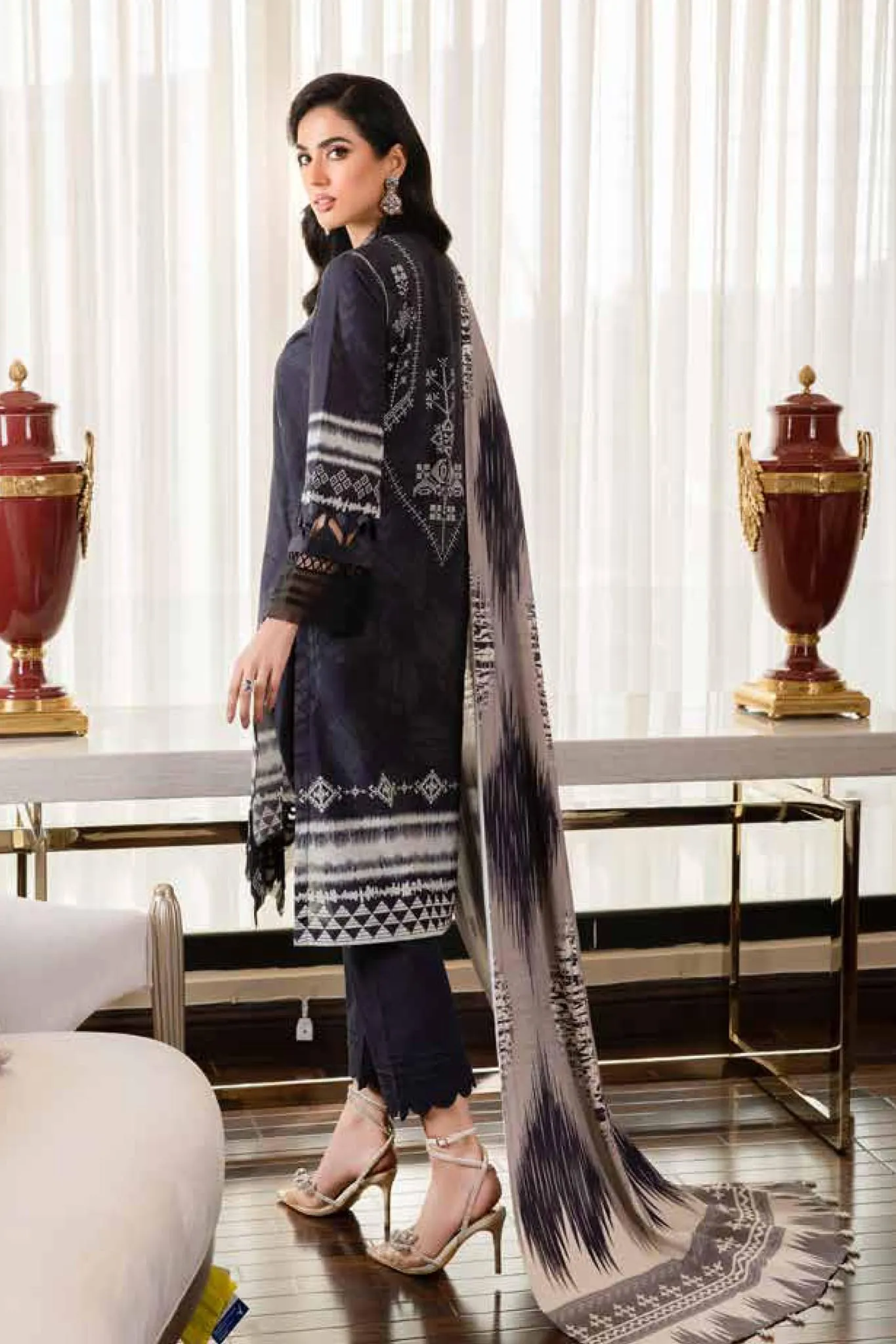 Signature Prints by Nureh Unstitched 3 Piece Khaddar Collection'2022-SP-30