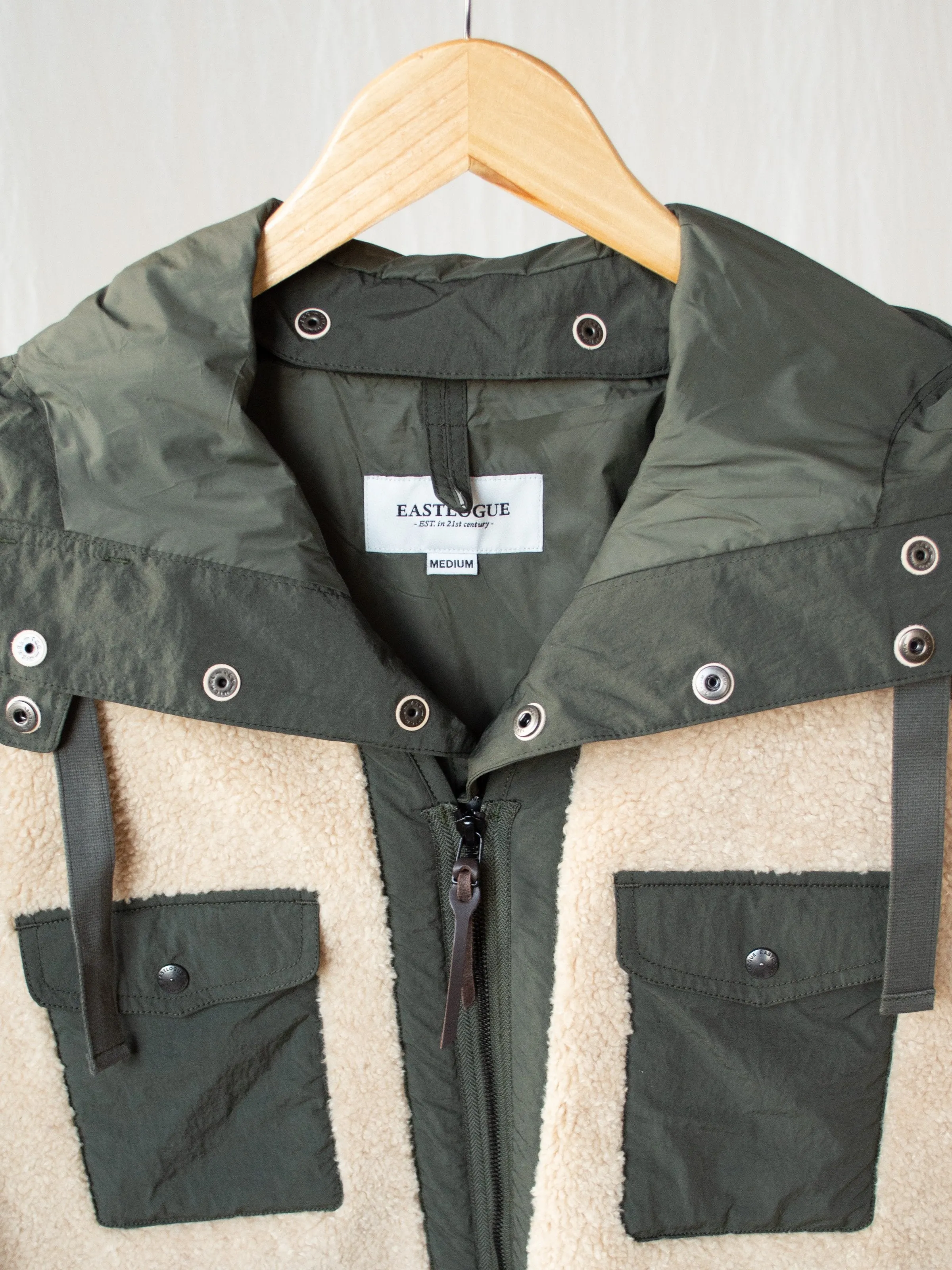 Traveler Jacket - Beige & Olive