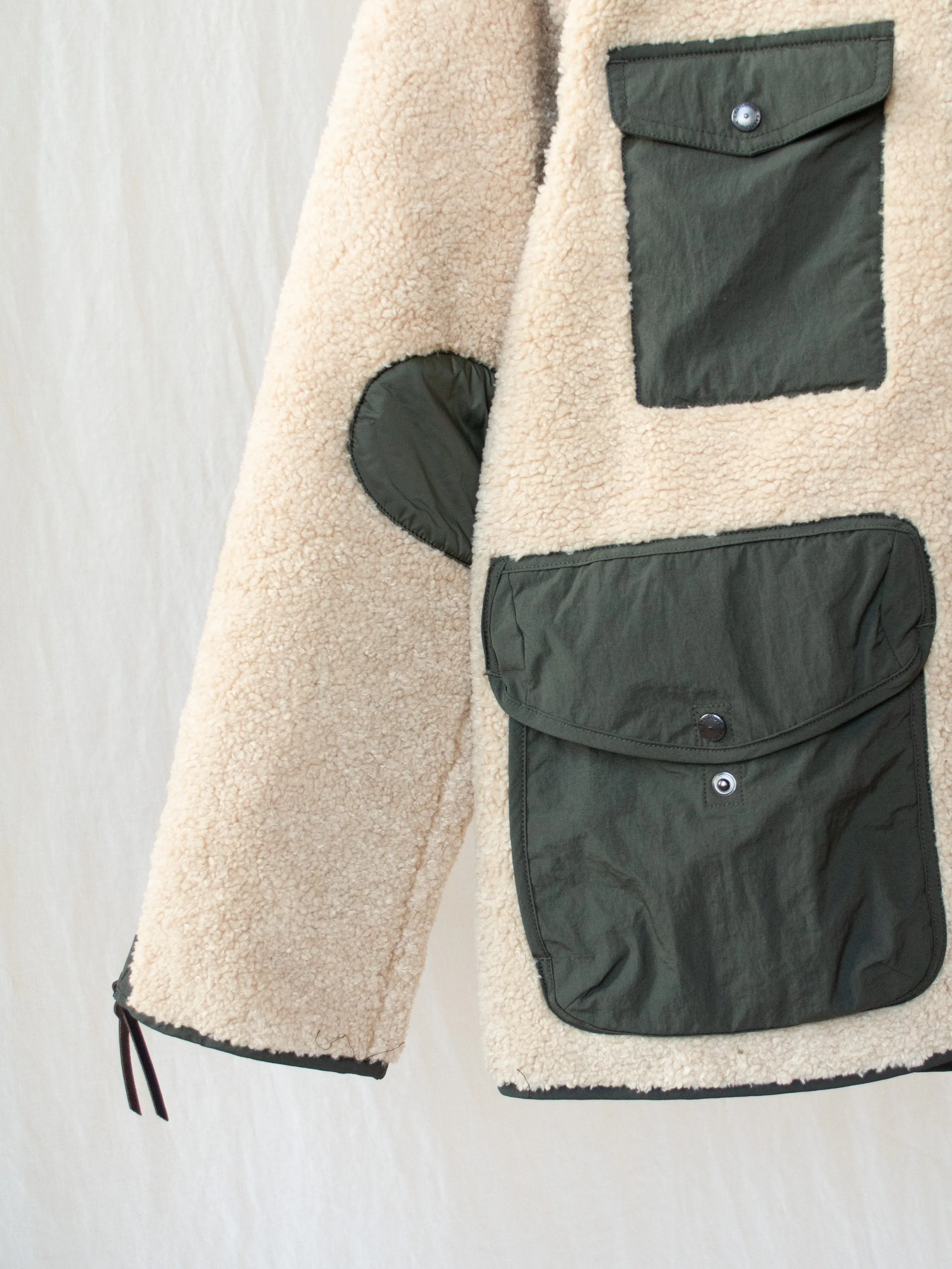 Traveler Jacket - Beige & Olive