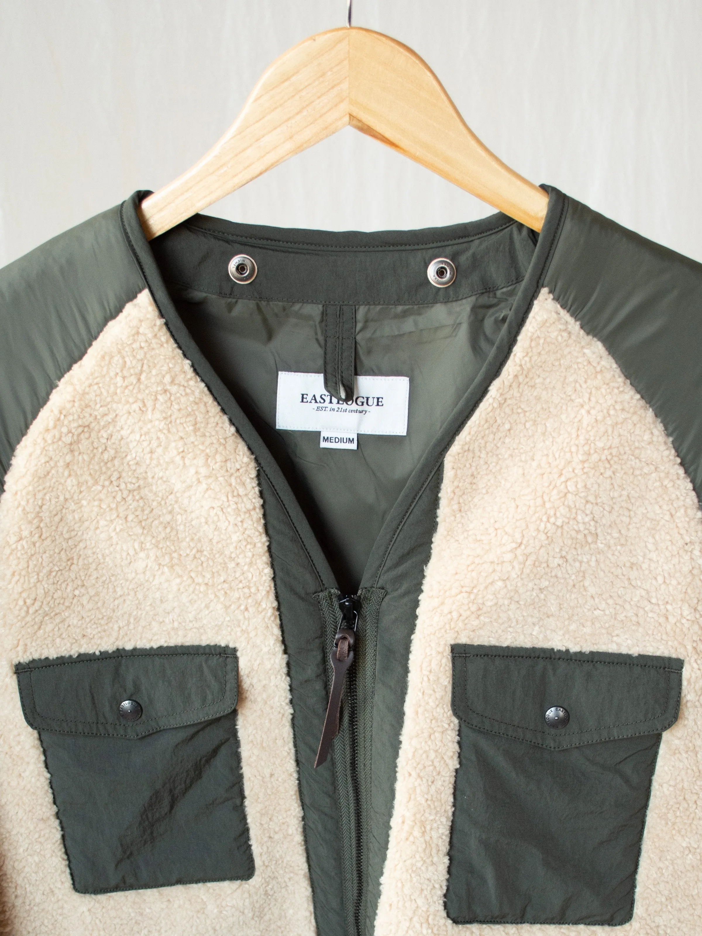Traveler Jacket - Beige & Olive