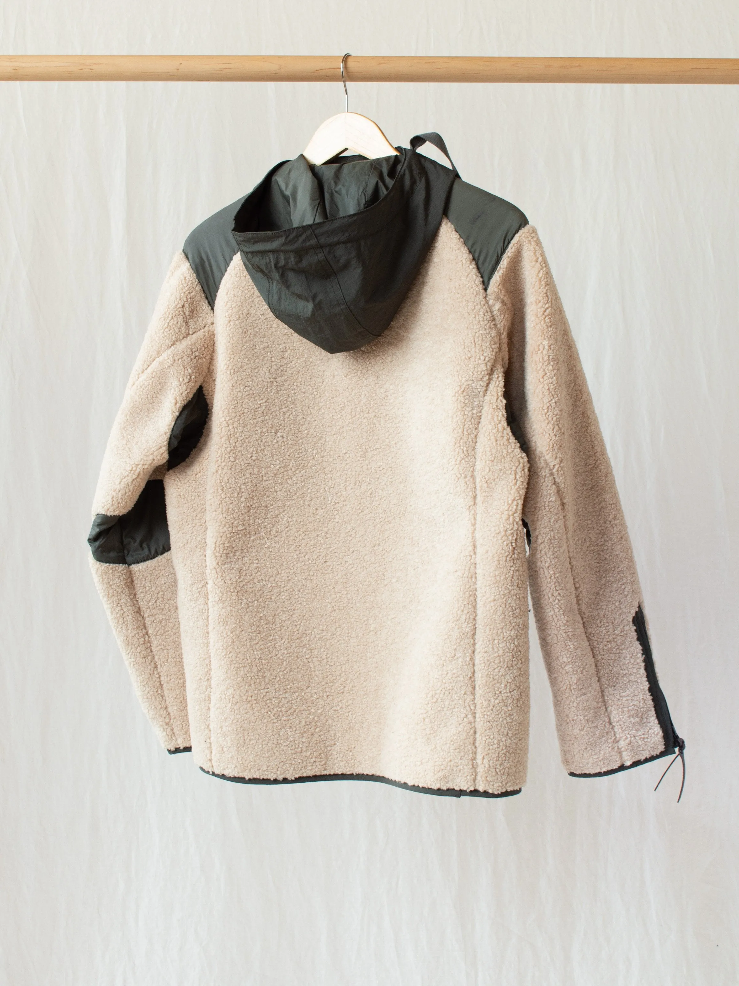Traveler Jacket - Beige & Olive