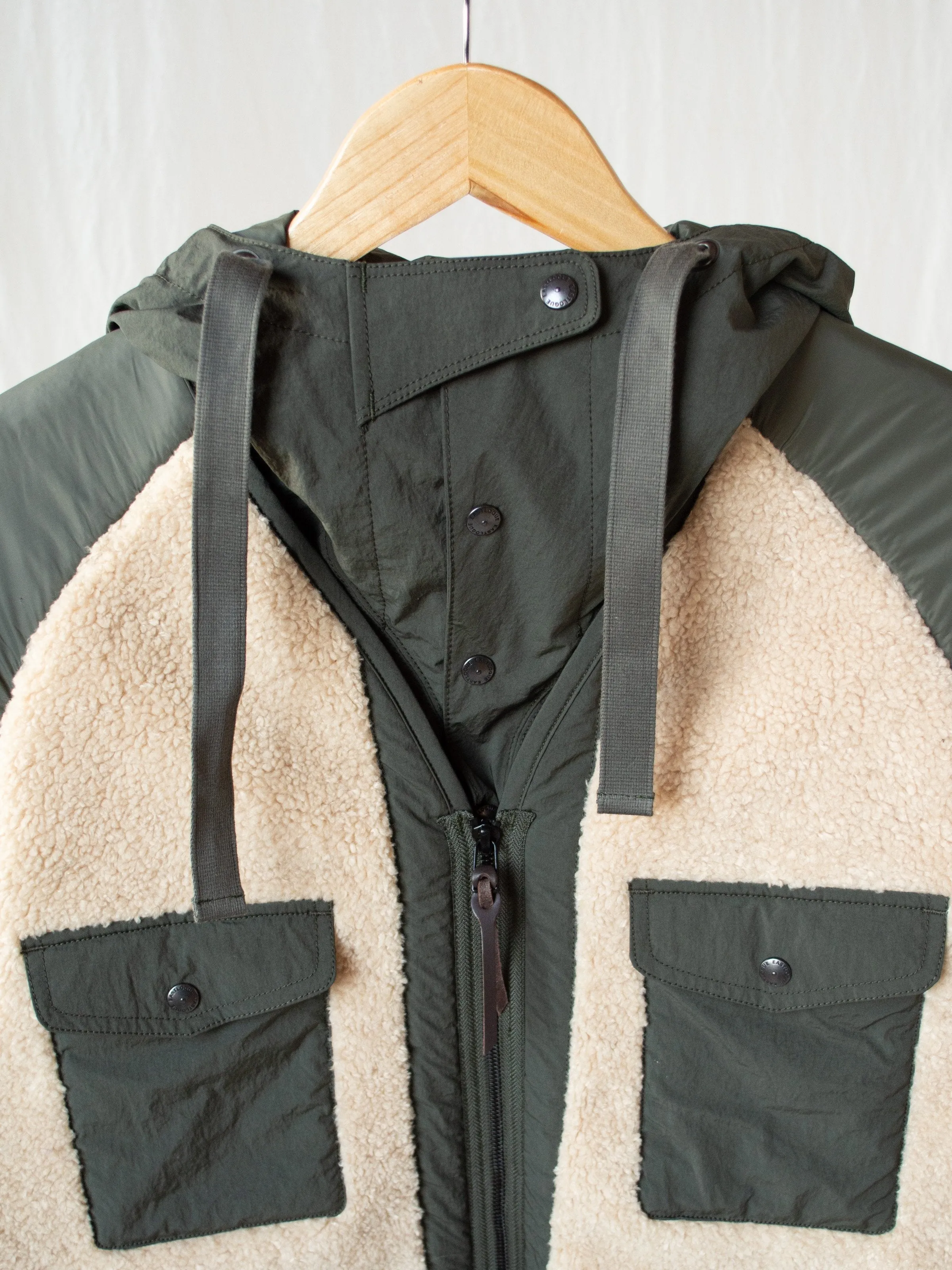 Traveler Jacket - Beige & Olive